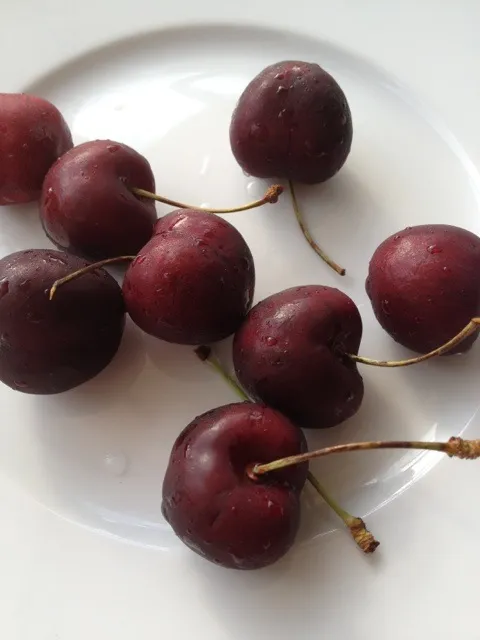 Snapdishの料理写真:Cherries|irinaさん