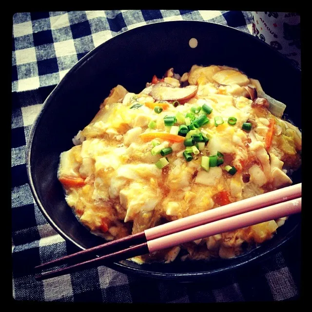 豆腐の卵あんかけ丼|たちばなさん