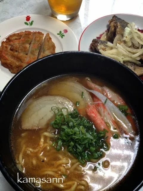 マルちゃん正麺(味噌)・鯵の南蛮漬け・天ぷら(さつま揚げ？)|かまさん