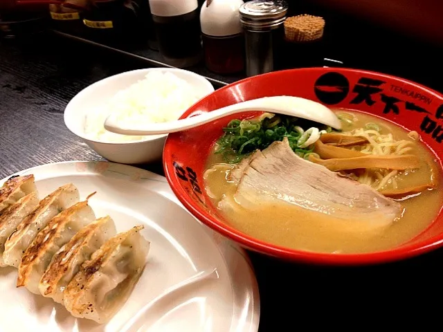 こってり餃子定食|もるとカッツォさん