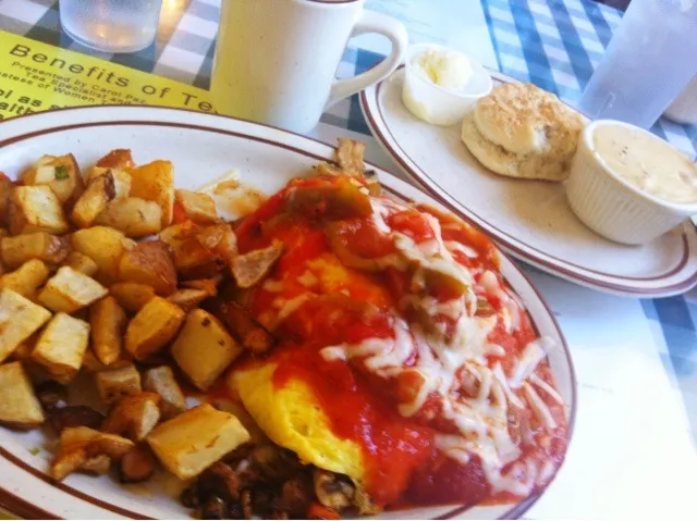 Basque Breakfast /チョリソーとマッシュルームのオムレツ @Villa Basque Deli&Cafe|mamakumiさん