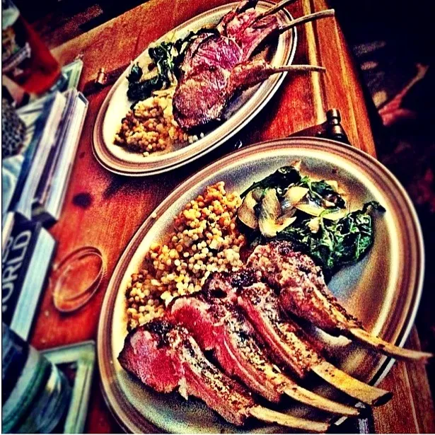 Mini rack of lamb, sautéed spinach and roasted Israeli couscous.|Erin Timmonsさん