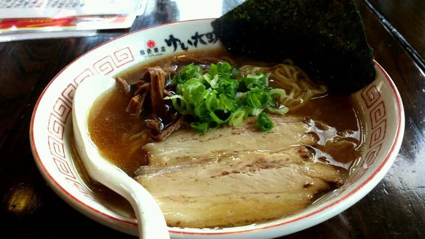 凌駕イデアの煮干し醤油ラーメン|らぁめんMANさん