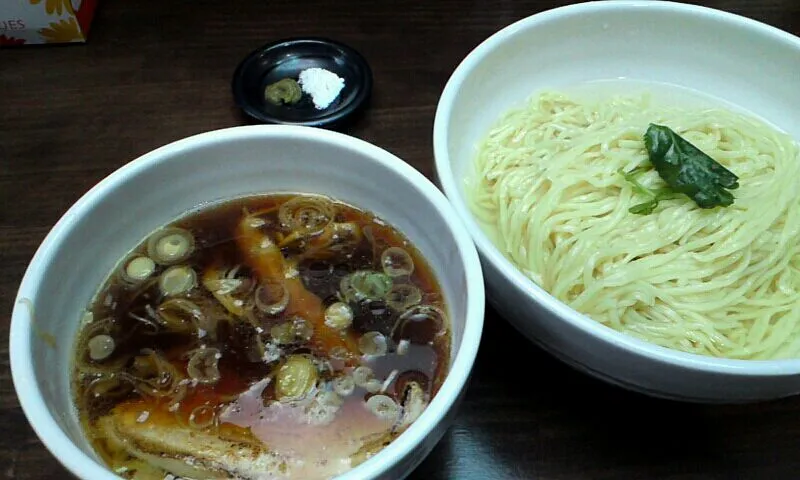 経堂の青森煮干しラーメンごうかくのつけ麺|久保池茂さん