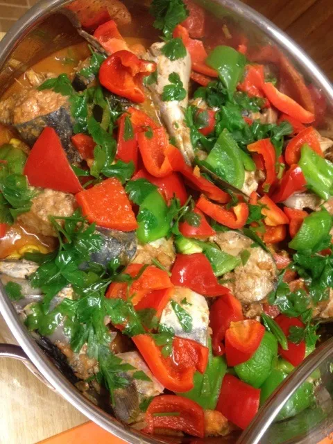 Fish in tomato sauce and peppers|fehbeeさん