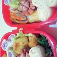 Snapdishの料理写真:くるくるサンドイッチのお弁当|yukiさん