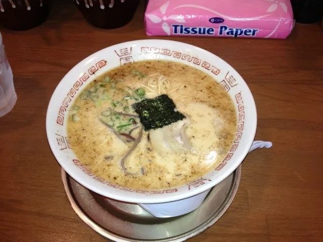 豚骨醤油ラーメン|izumizakiさん