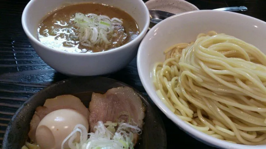 Snapdishの料理写真:和利道のつけ麺は安定して美味い！|SATOSHI OOCHIさん