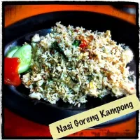 Snapdishの料理写真:Nasi Goreng Kampong|Muhamad Zulhairyさん