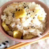 Snapdishの料理写真:初栗ご飯|ゆぅさん