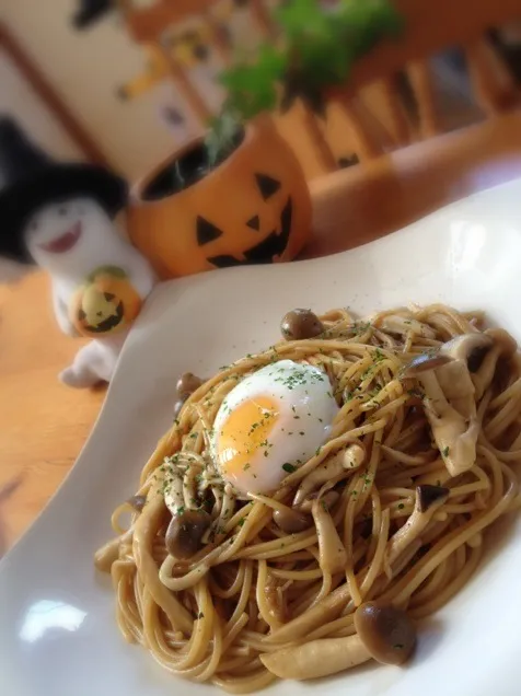 Snapdishの料理写真:たっぷりきのこのバター醤油パスタ☆|くららさん