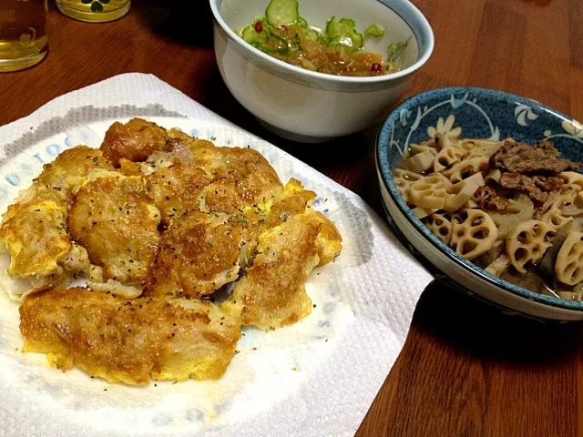 Snapdishの料理写真:鶏肉＆鱈のピカタ＊牛肉と蓮根の煮物＊中華クラゲと胡瓜の酢の物|ももさん