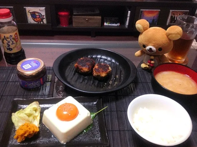 Snapdishの料理写真:ハンバーグパン粉焼き、奴卵、南瓜サラダ|ちょこ。さん