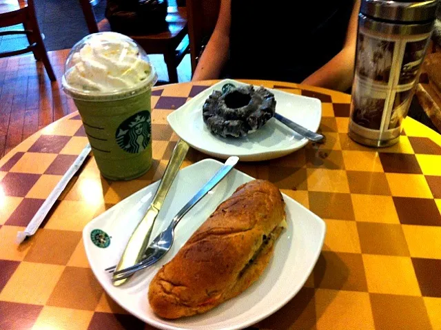 Snapdishの料理写真:Starbucks for Two|yuriさん