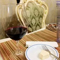 Snapdishの料理写真:Cabernet and cheese|James Balingitさん