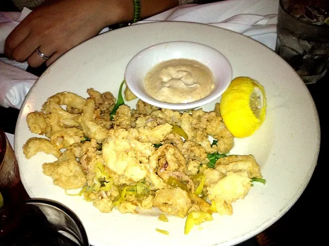 Fried Calamari with Chipotle Ranch Dip|stephanie mizuhaさん