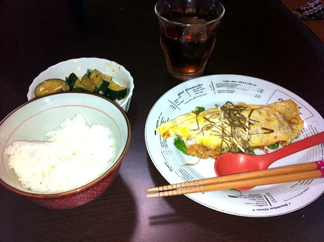 納豆オムレツ、ズッキーニのバター醤油炒め|鈴木 なみさん