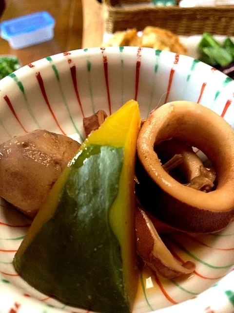 イカ・南京・里芋の煮物|まゆさんさん