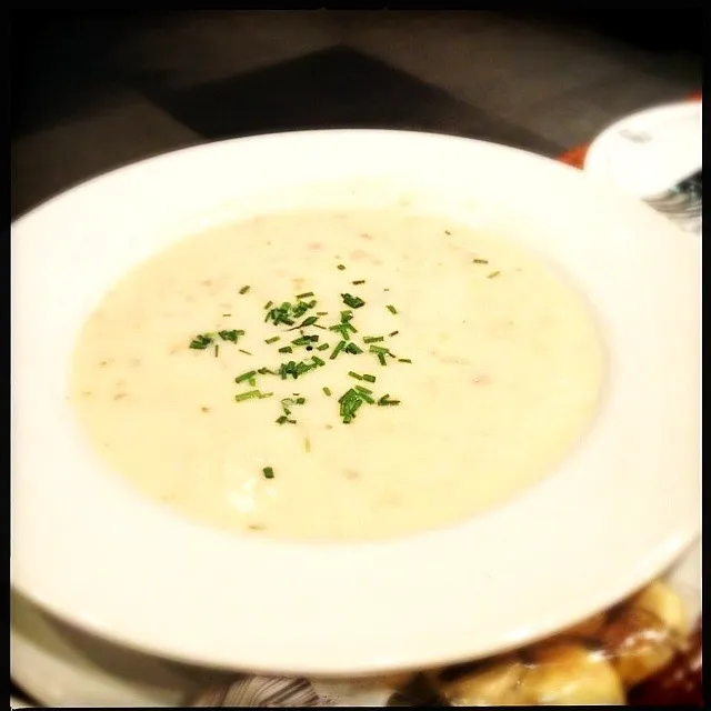 Snapdishの料理写真:New England Clam Chowder|stephanie mizuhaさん