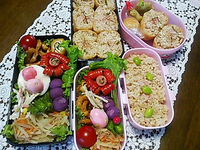 おはようごじゃります☆長男&娘っち弁当☆ヨッシーの玉子入り☆ももちゃんの真似して作ったよ♪(^人^)今日は早めの出勤…行って来ます( ´∀`)/~~|katumi  ueharaさん