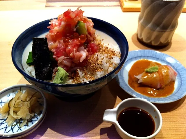 Snapdishの料理写真:ぜいたく丼|塩豚骨さん