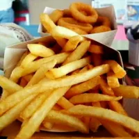 French fries and Onion fries|Grace Chancoさん