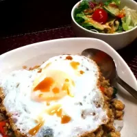 Snapdishの料理写真:ガパオ丼‼|おにぎり てつやさん