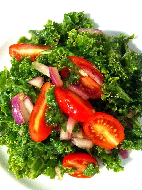 Super Kale Salad|trina phamさん