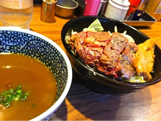 つけ麺ミニ＋牛ステーキ|塩豚骨さん