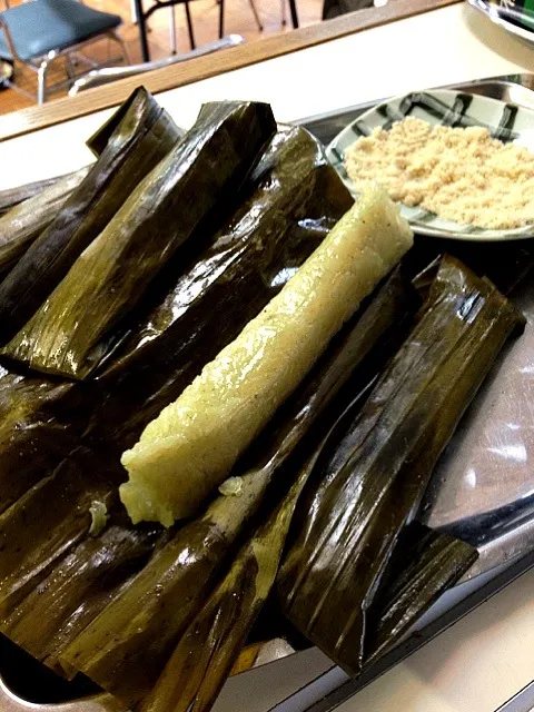 Suman (Philippine Rice Cake Wrap in Banana Leaf)|eman guiruelaさん