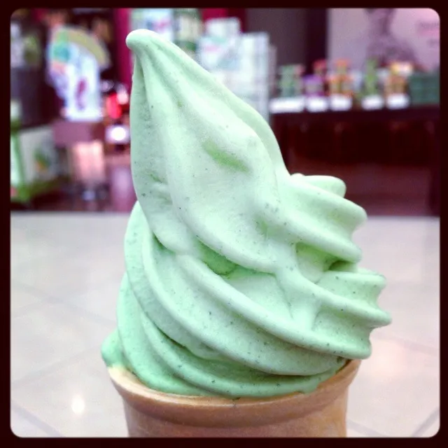 Matcha green tea ice cream|Ahmad Nazri Mohamed Naimさん