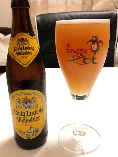 Snapdishの料理写真:今宵は久々ヴァイスビア、König Ludwig Weissbier HELL。やっぱ好きやなぁ、白いの。|たけうちさん