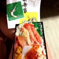 Snapdishの料理写真:特製たらば石狩弁当|岩城綾さん