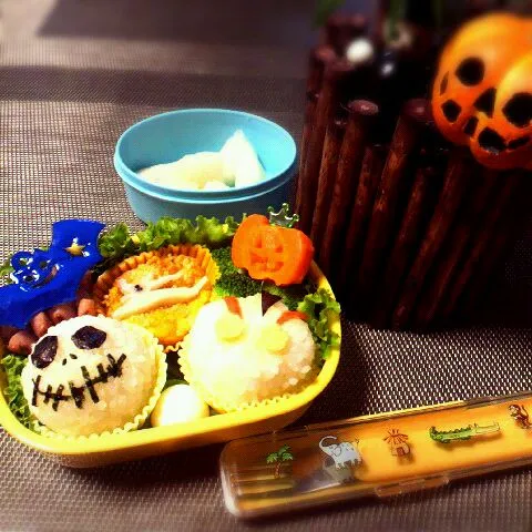 2011年の息子用ハロウィン&ウルトラマンメビウス弁当。今年の芋ほり遠足はどんなお弁当にしようかな♪|ペネロペさん