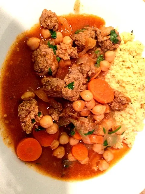 Snapdishの料理写真:morrocan lamb and couscous|Oliviaさん