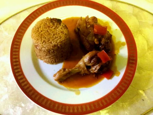 Snapdishの料理写真:Pollo Guisado スペインの料理|Greg Viloriaさん