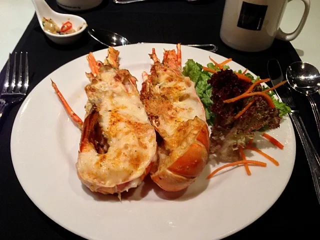 Cheese lobster 😋|Tay Jia Yiさん