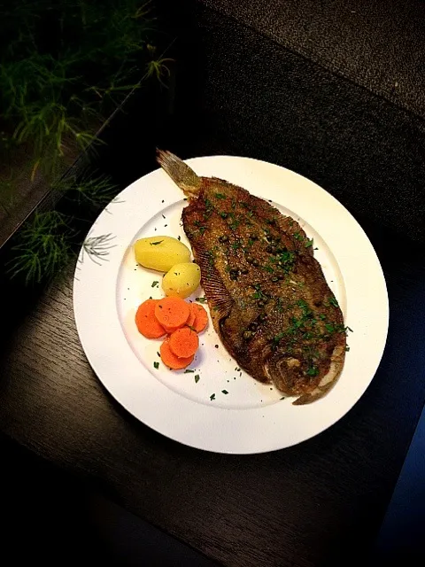 Snapdishの料理写真:Sole meunière|rick chanさん