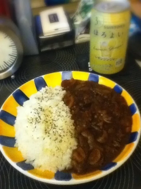 Rice with hashed meat.|Shinichiro Kuraさん