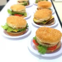 Hamburguesas|Nicole Perezさん