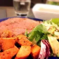 Snapdishの料理写真:Prime Rib roast with cinnamon yams and spring greens|helen kamさん