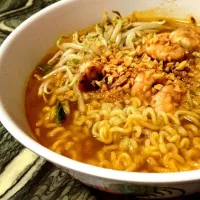 Korean Kimchi Instant Noodles|Elaine Sさん