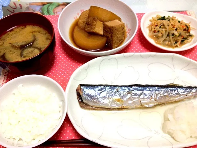 Snapdishの料理写真:さんま&大根と厚揚げの煮物&納豆和え|おんこさん