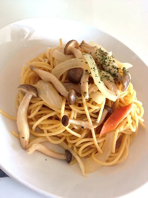 Snapdishの料理写真:きのこの和風パスタ♡|kyoさん