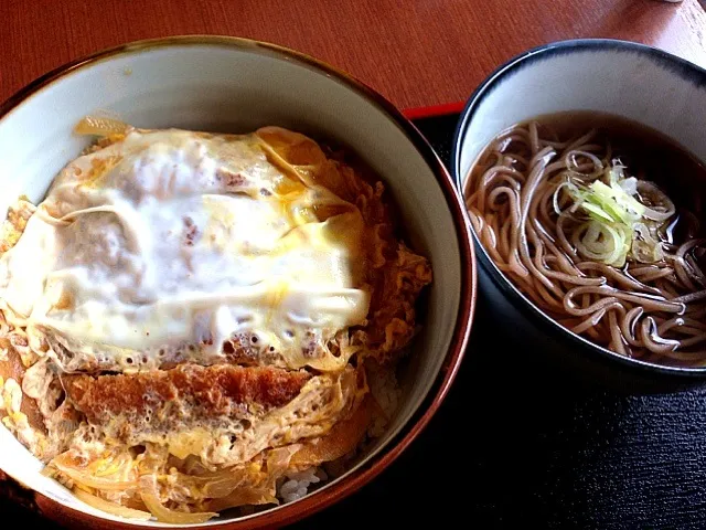 カツ丼ミニそばセット|かまじさん