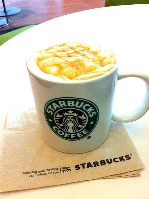 Snapdishの料理写真:Venti Starbucks Caramel Macchiato for a 6hour study session. Let's do this....|yuriさん