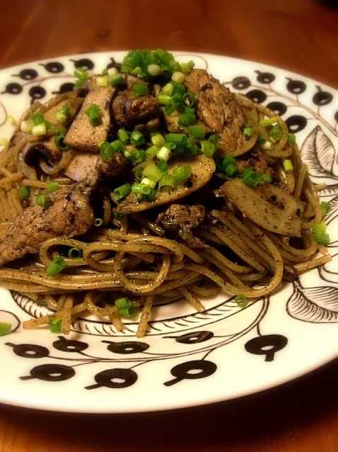 豚肉とエリンギの黒ごまパスタ|마도카さん