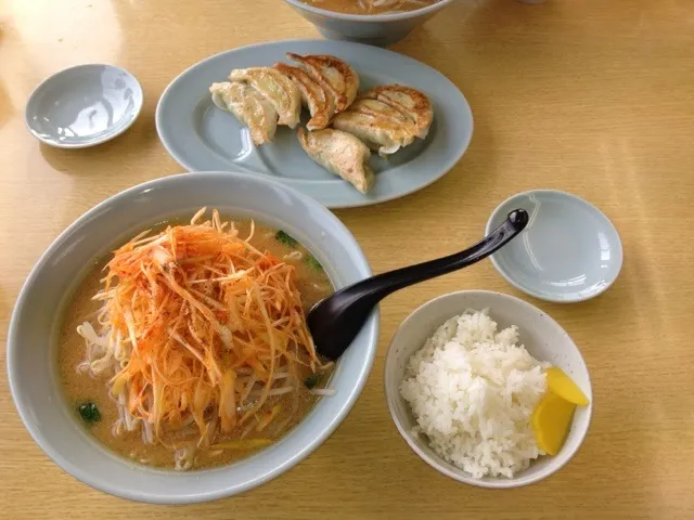 ネギ味噌ラーメン|izumizakiさん