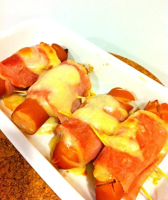 Sausage Ham Cheese|Toa Nakaratさん