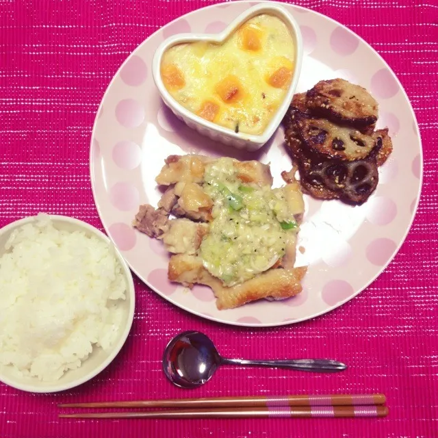 チキンステーキネギ塩ソース✩*豆腐とクリームチーズのグラタン✩*蓮根甘辛炒め|さえこさん